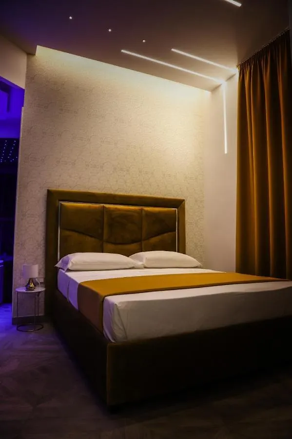 Twin Towers Naples Luxury Bed & Breakfast