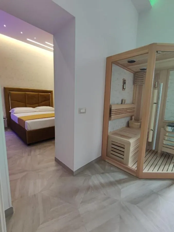 Twin Towers Naples Luxury Bed & Breakfast