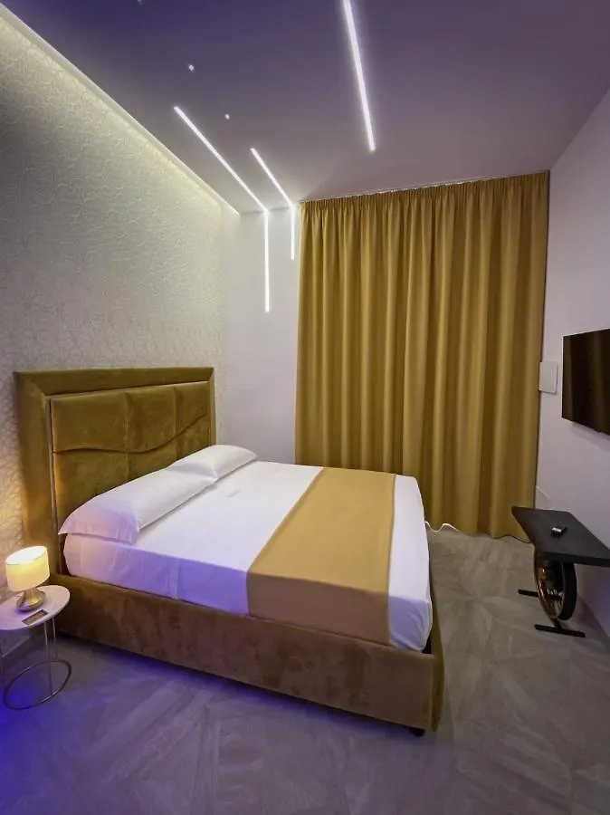 Twin Towers Naples Luxury Bed & Breakfast