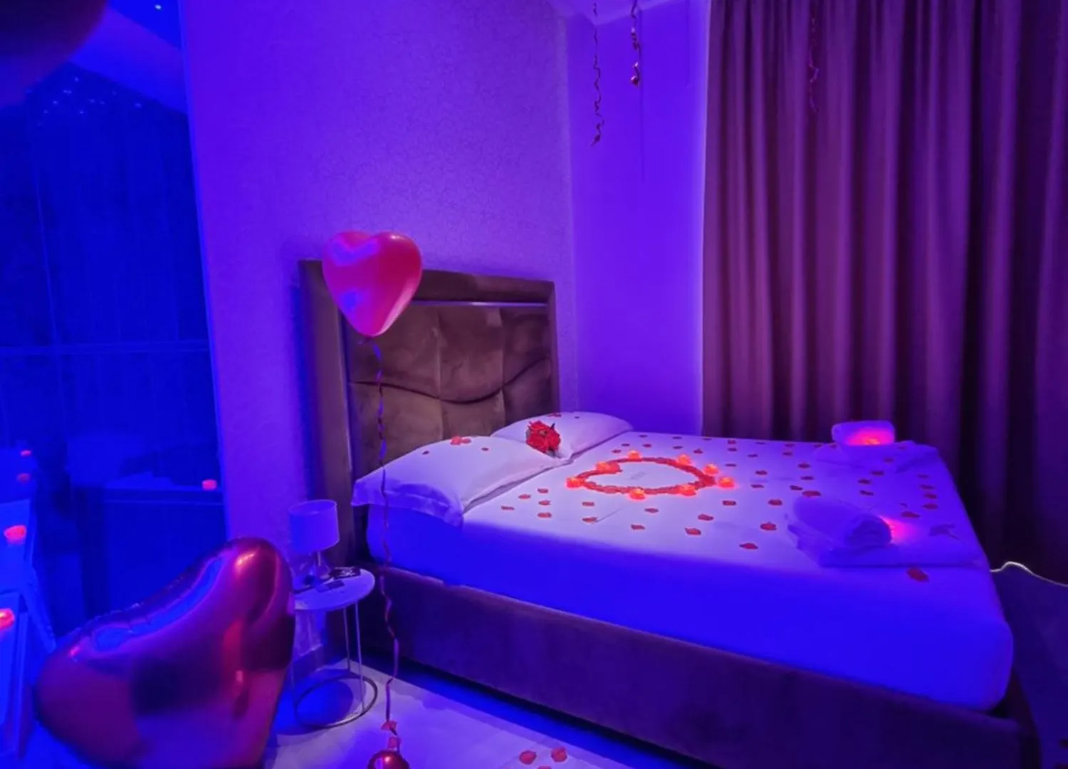 Twin Towers Naples Luxury Bed & Breakfast